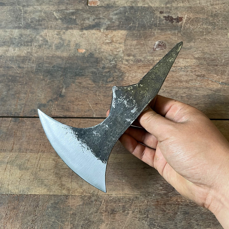 فأس تكتيكي من الفولاذ النقي ال - مراجعة Woodworking Hatchet وسعره